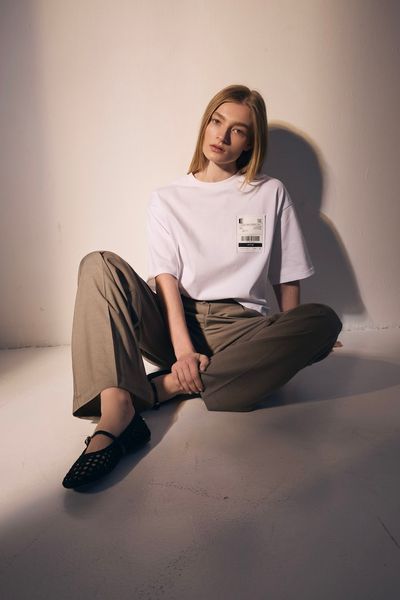 Футболка Tracking Tee у білому TSRTW06 фото